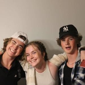 Meet your Posher, Shelly